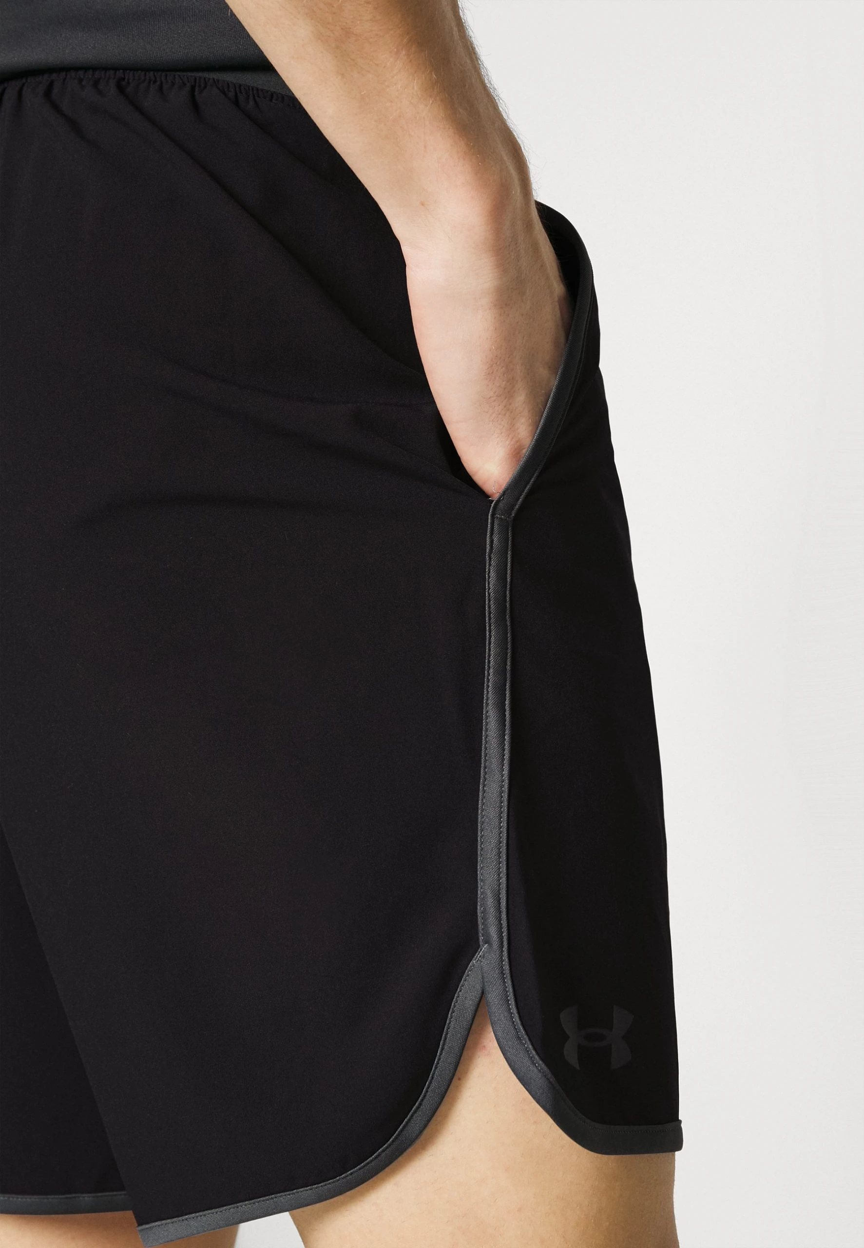 Under Armour HIIT SHORTS - Krótkie Spodenki Sportowe - Black/pitch Gray - obrazek 5