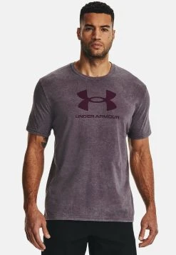 Under Armour SHORT SLEEVE GRAPH UA WASH TONAL SPORTSTYLE SS - T-shirt Z Nadrukiem - Purple Stone Medium Heather