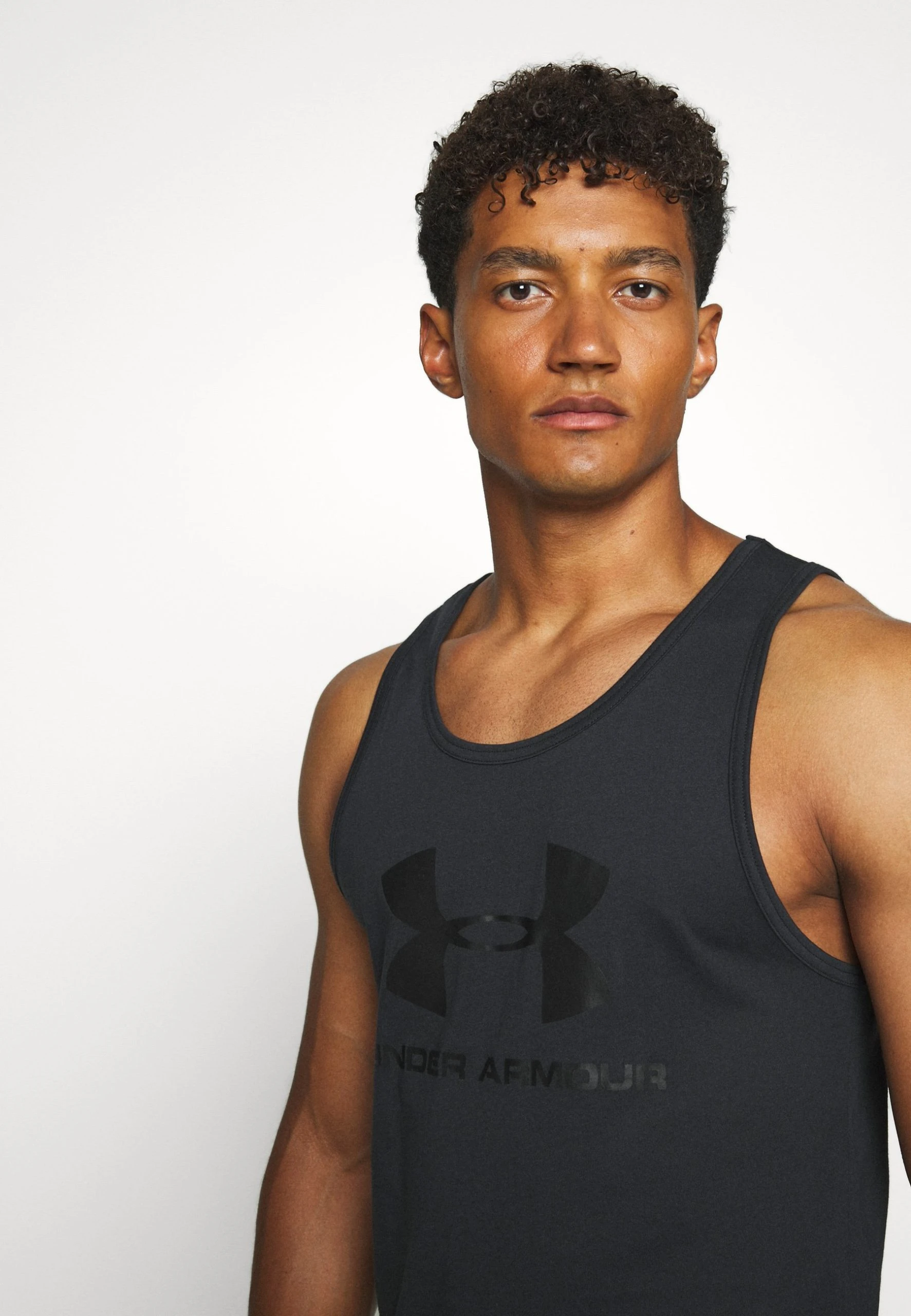 Under Armour SPORTSTYLE LOGO - Top - Black - obrazek 4