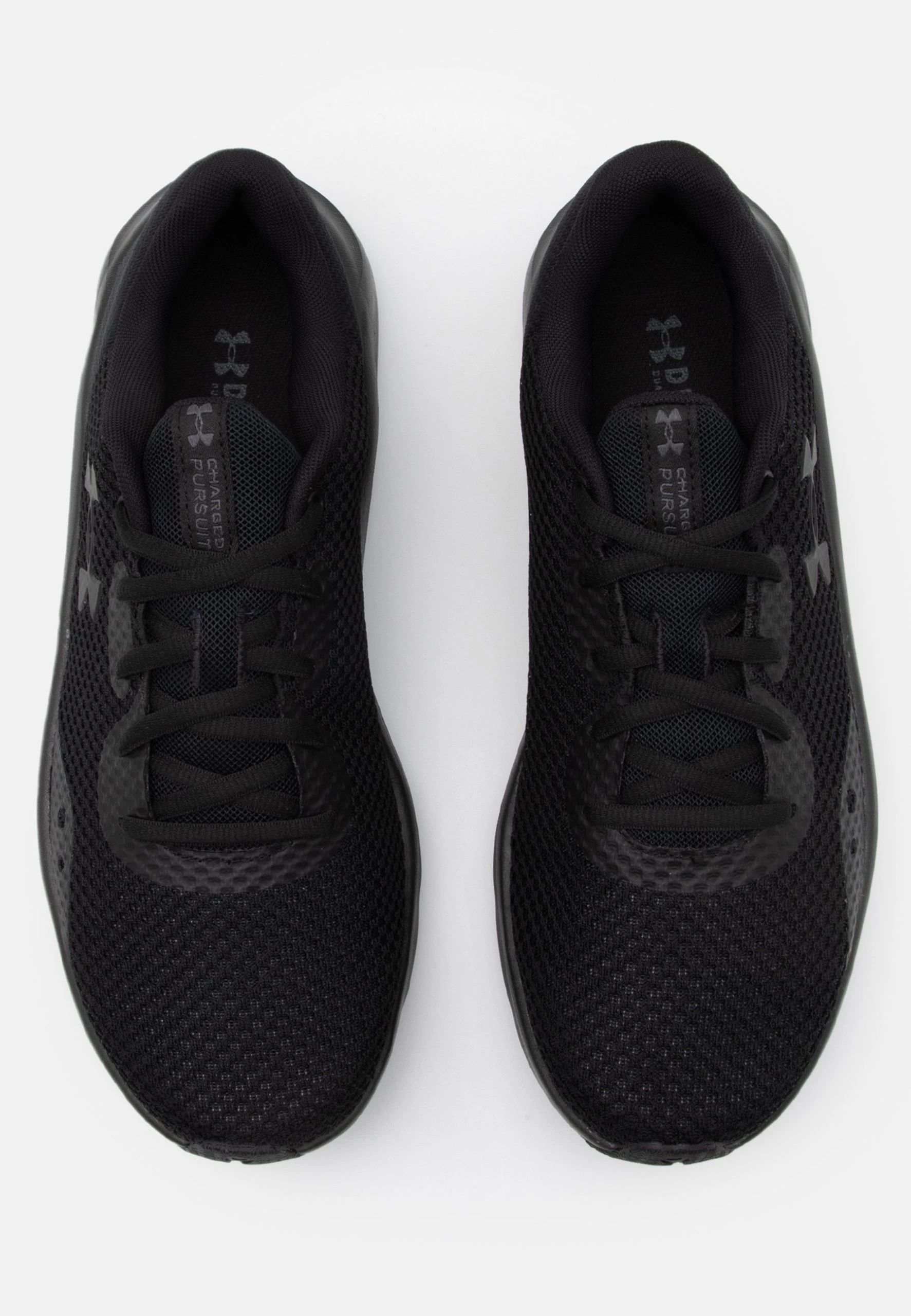 Under Armour CHARGED PURSUIT 3 - Obuwie Do Biegania Treningowe - Black - obrazek 4